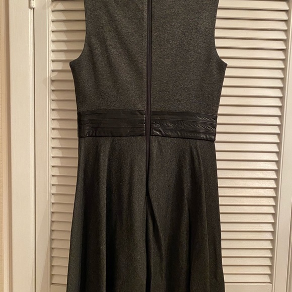 Milly grey dress with leather waistband - Picture 4 of 4
